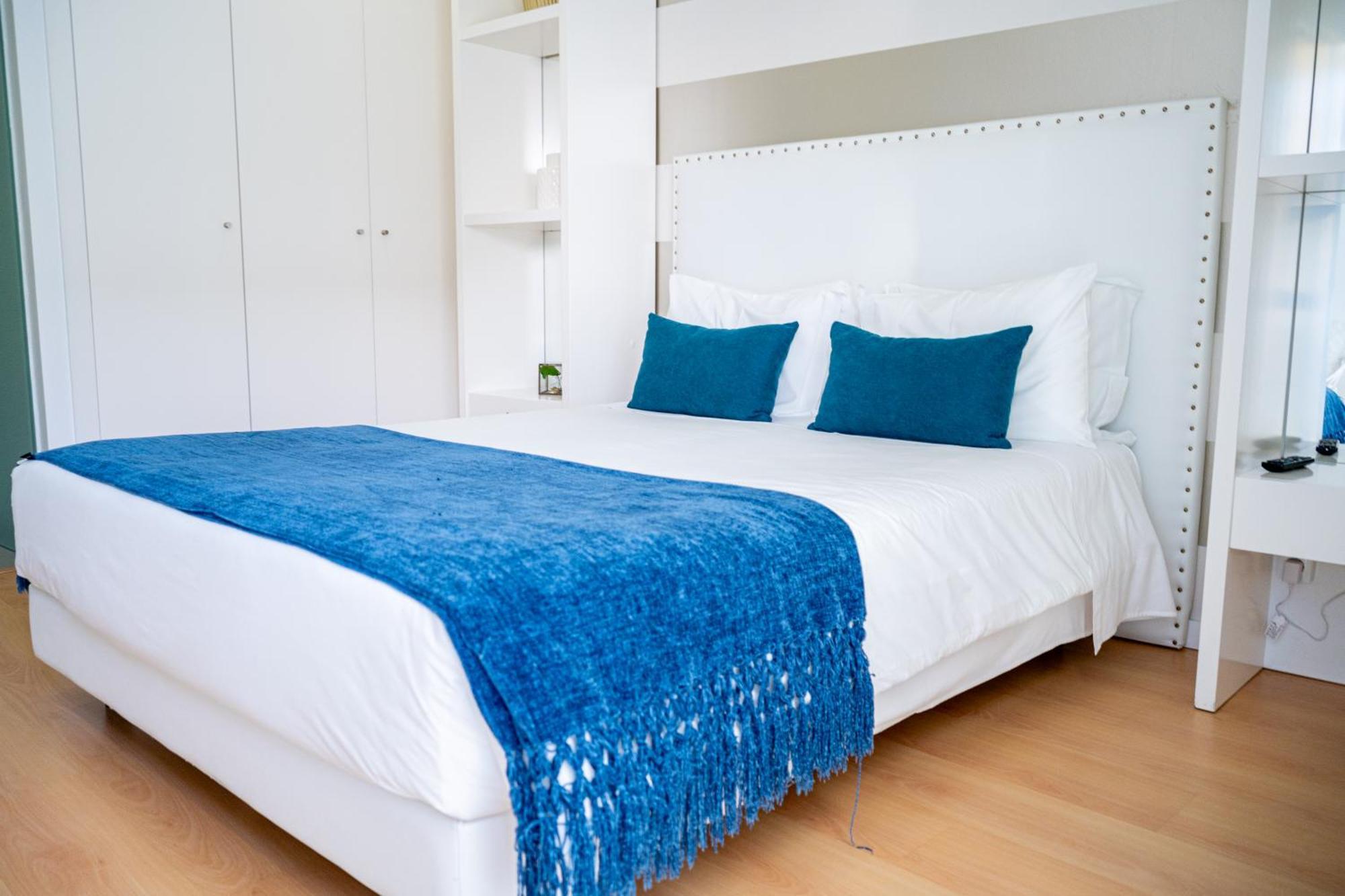 By The Sea - Nazare Bed & Breakfast ภายนอก รูปภาพ