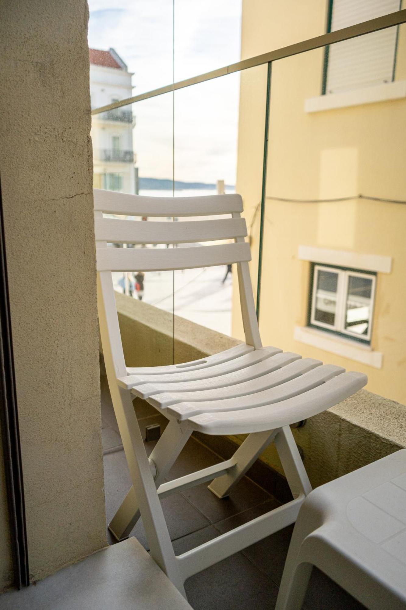 By The Sea - Nazare Bed & Breakfast ภายนอก รูปภาพ
