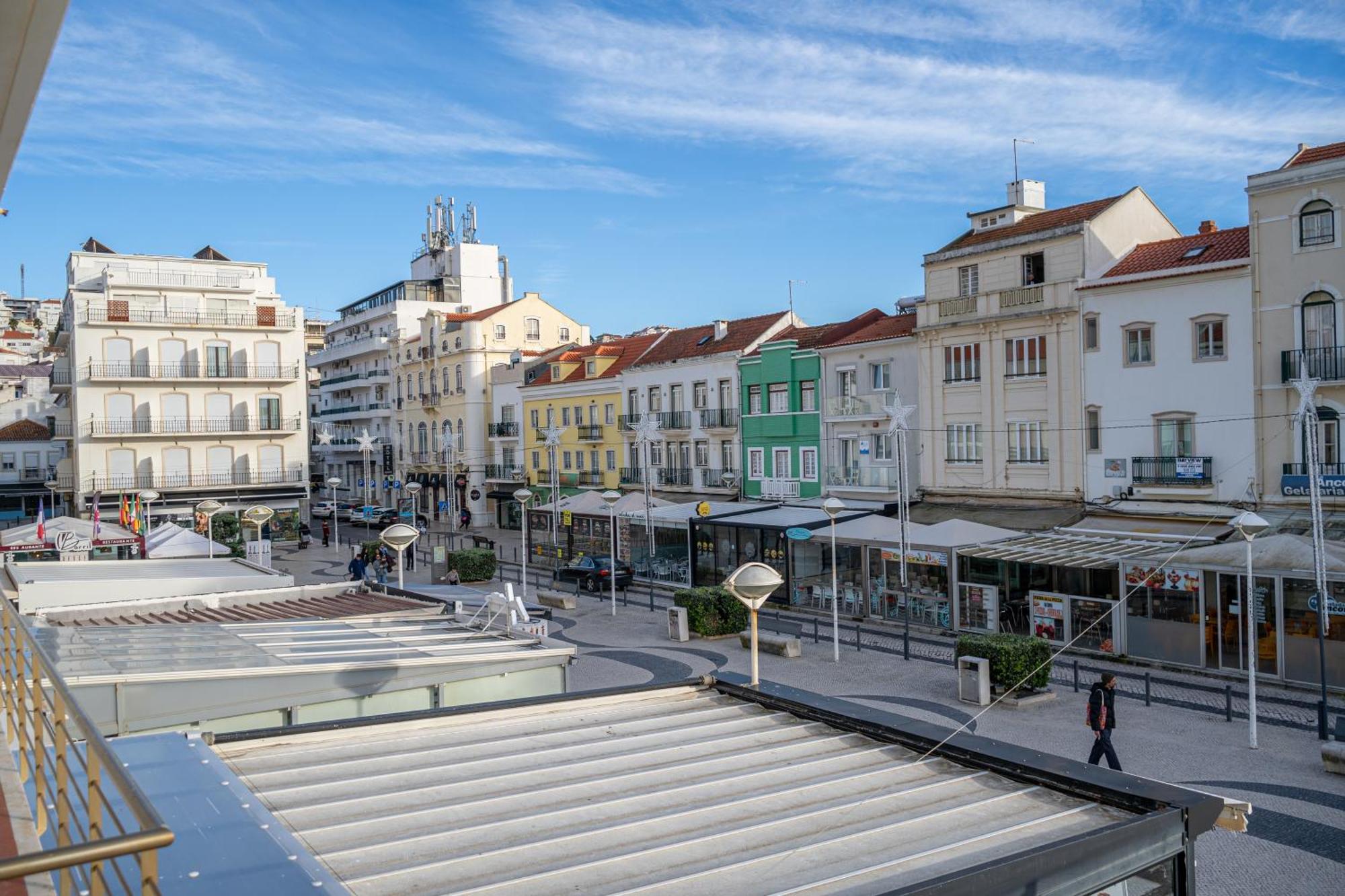 By The Sea - Nazare Bed & Breakfast ภายนอก รูปภาพ