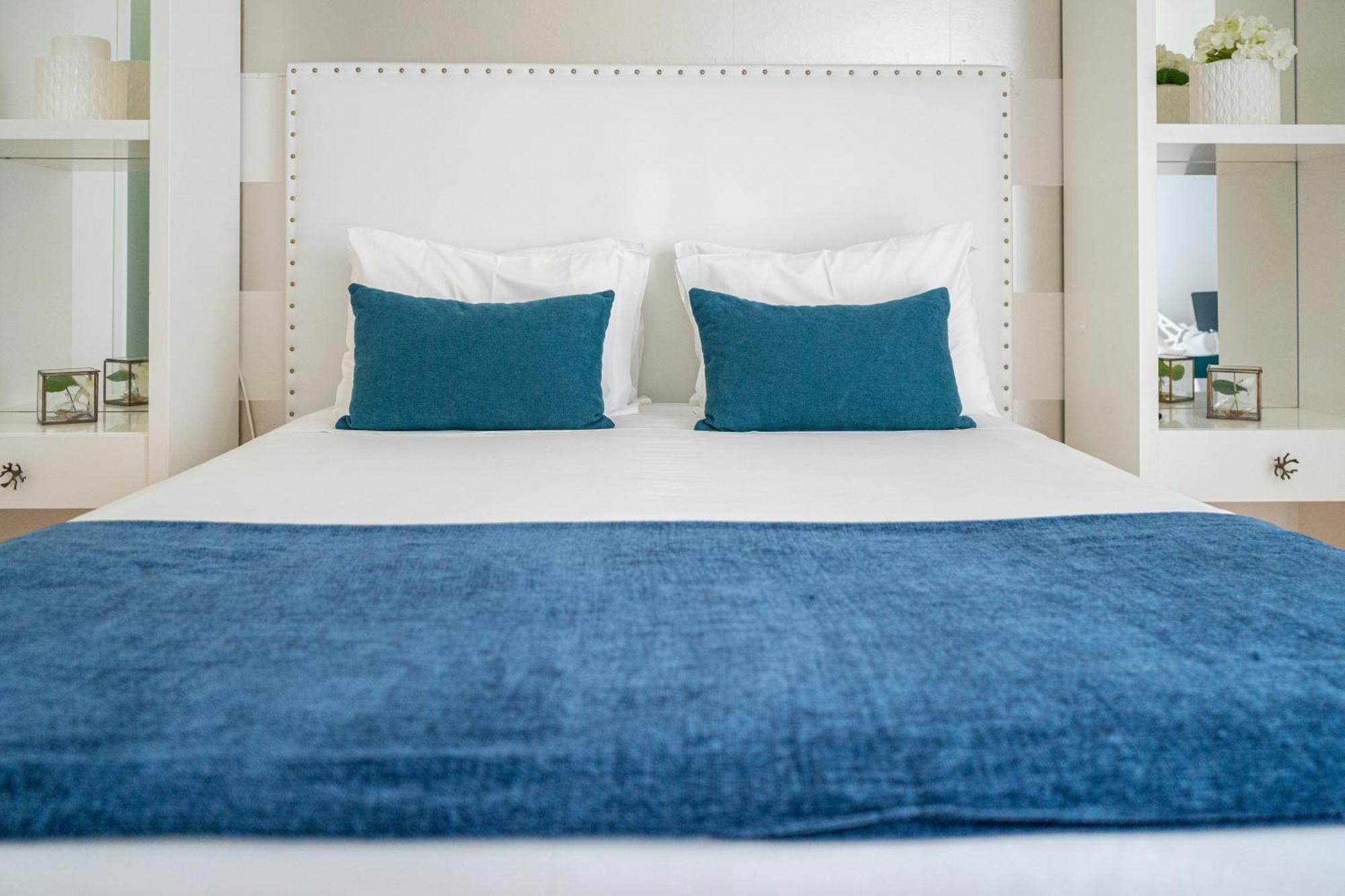 By The Sea - Nazare Bed & Breakfast ภายนอก รูปภาพ