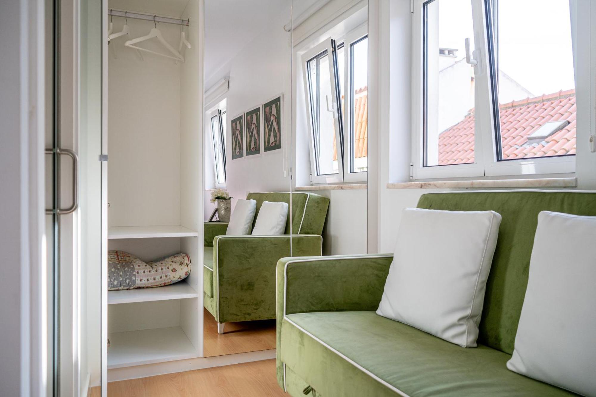 By The Sea - Nazare Bed & Breakfast ภายนอก รูปภาพ