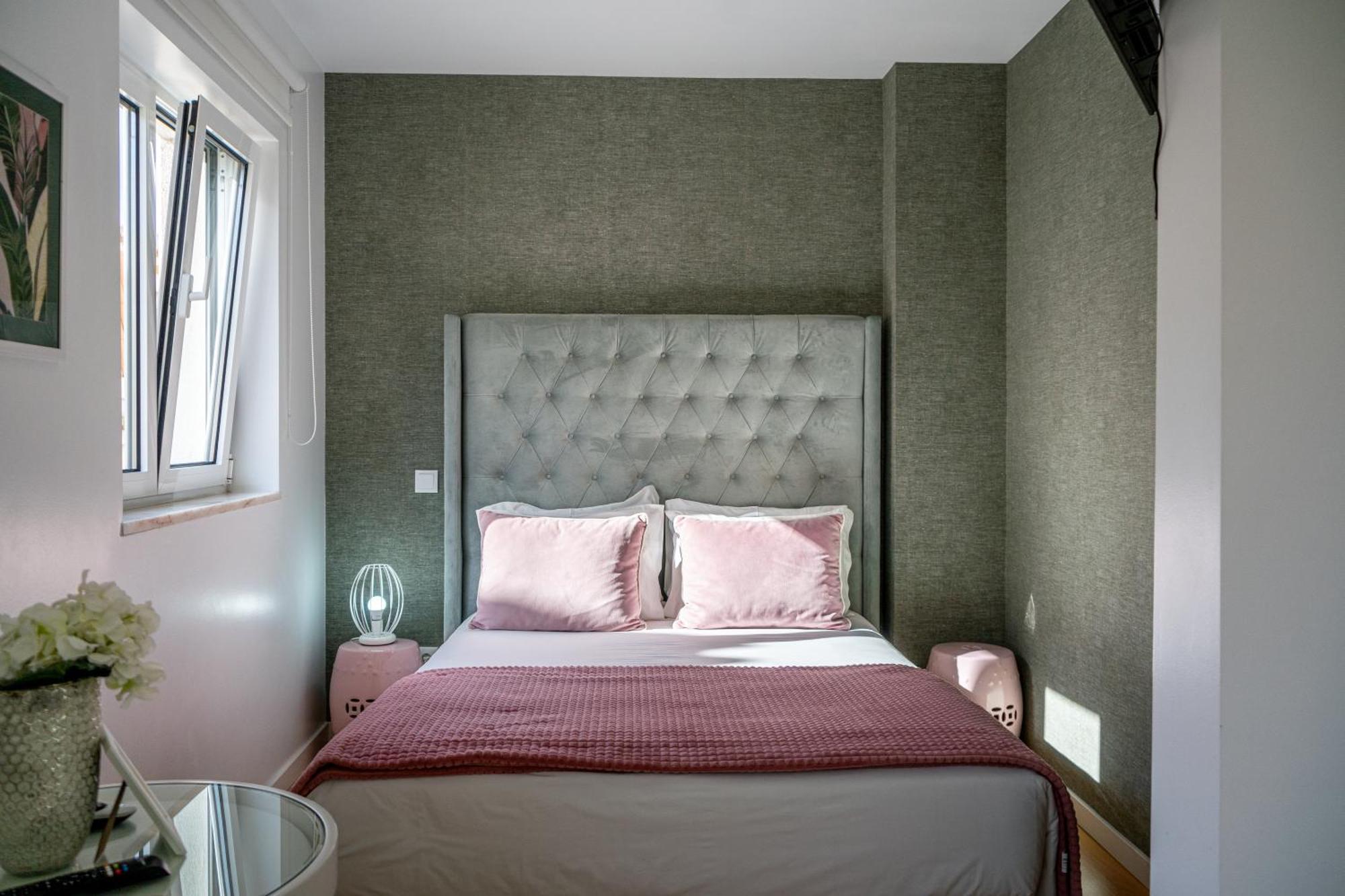 By The Sea - Nazare Bed & Breakfast ภายนอก รูปภาพ