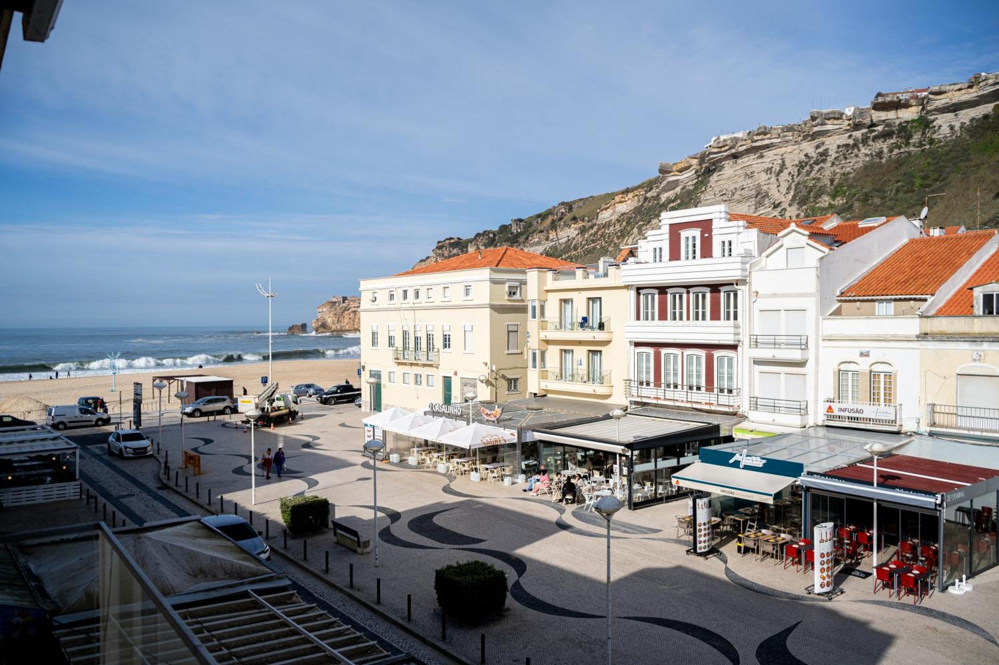 By The Sea - Nazare Bed & Breakfast ภายนอก รูปภาพ