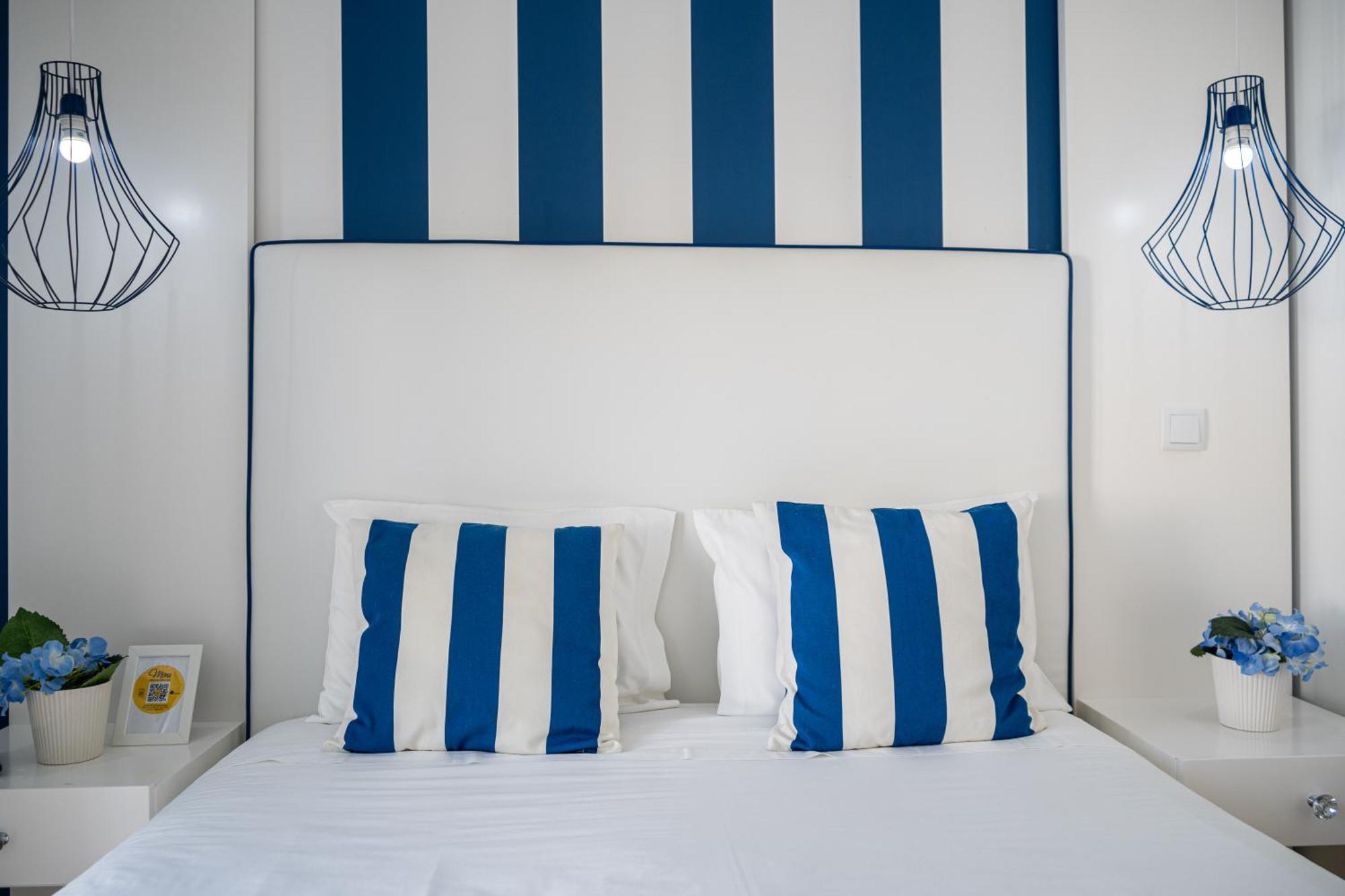 By The Sea - Nazare Bed & Breakfast ภายนอก รูปภาพ