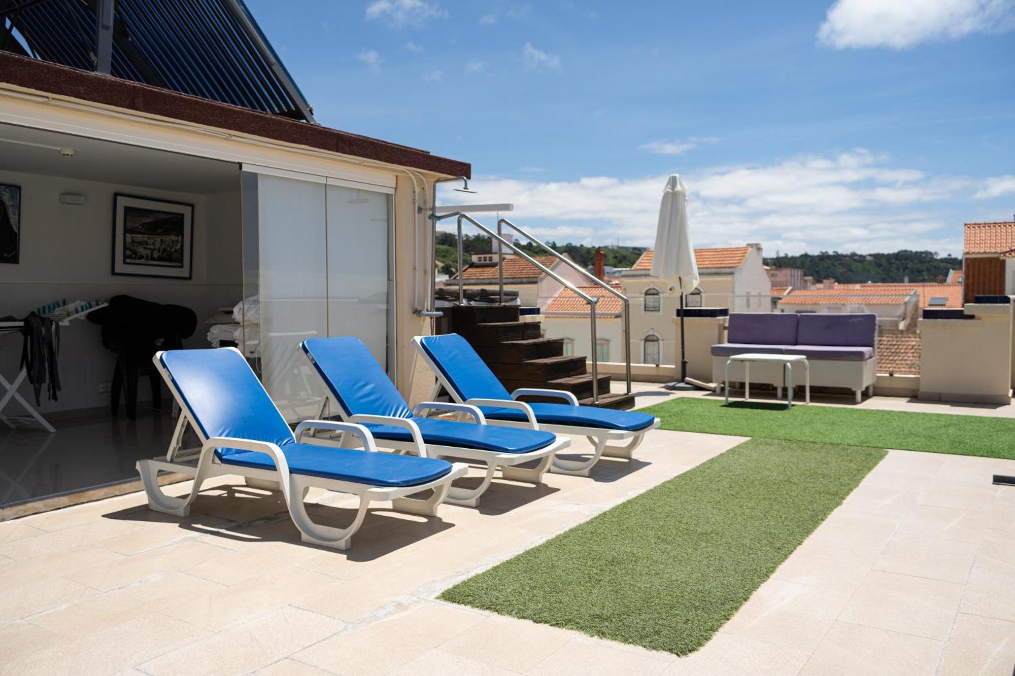 By The Sea - Nazare Bed & Breakfast ภายนอก รูปภาพ