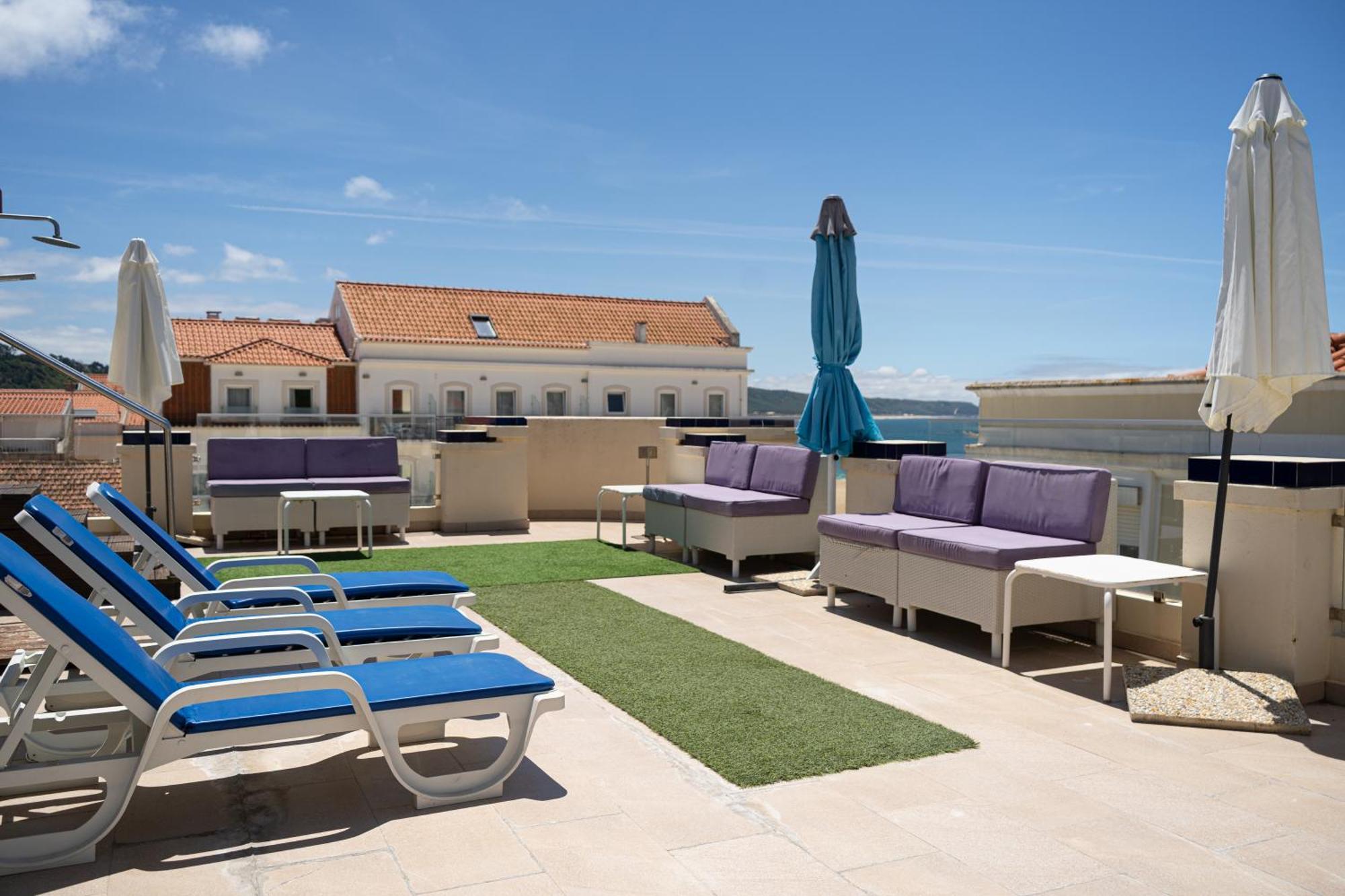 By The Sea - Nazare Bed & Breakfast ภายนอก รูปภาพ